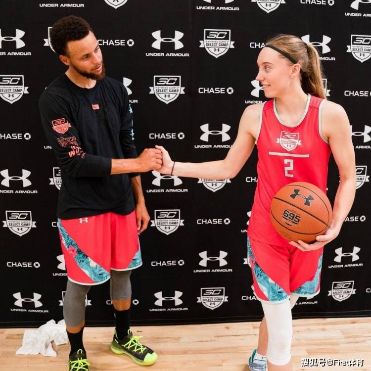 开云APP-勒沃库森训练开放日；窗口期内部沟通引欢呼；荷甲在即；年轻球员得到机会的简单介绍