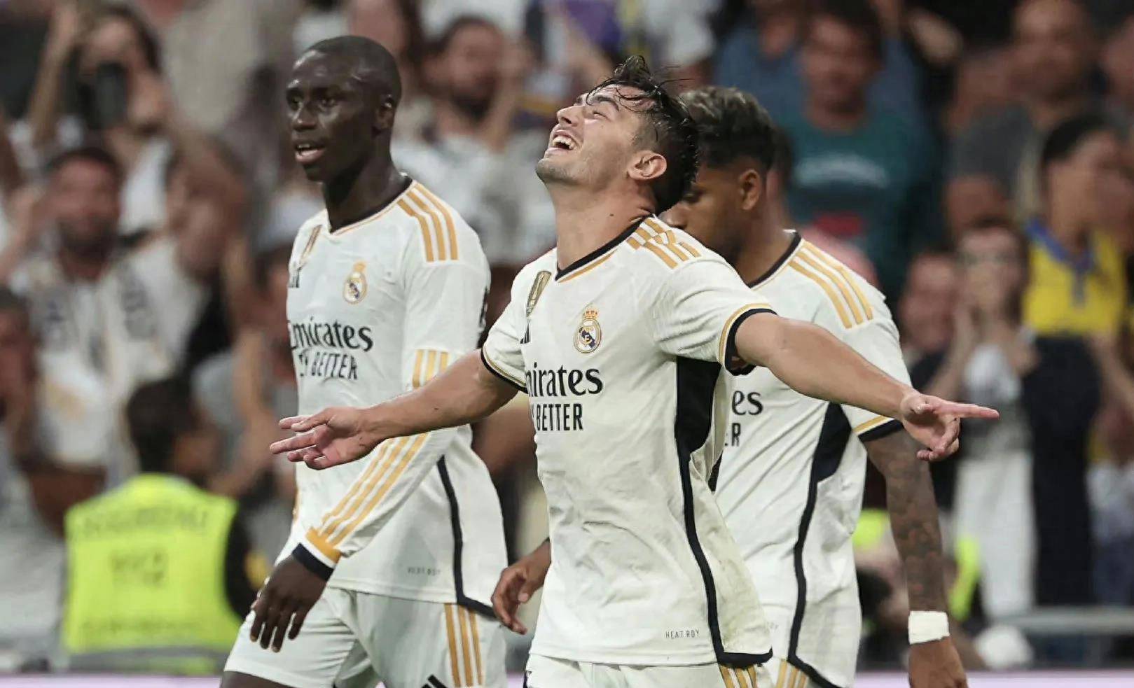 开云-包含清晨毕尔巴鄂竞技备战社区盾，单刀错失细节曝光，赛场秩序良好，赛季目标并未改变的词条